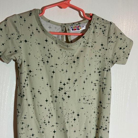 Girls Dot Dot‎ Smile green Star Print Drop Waist Dress Size 5/6 - Picture 2 of 4